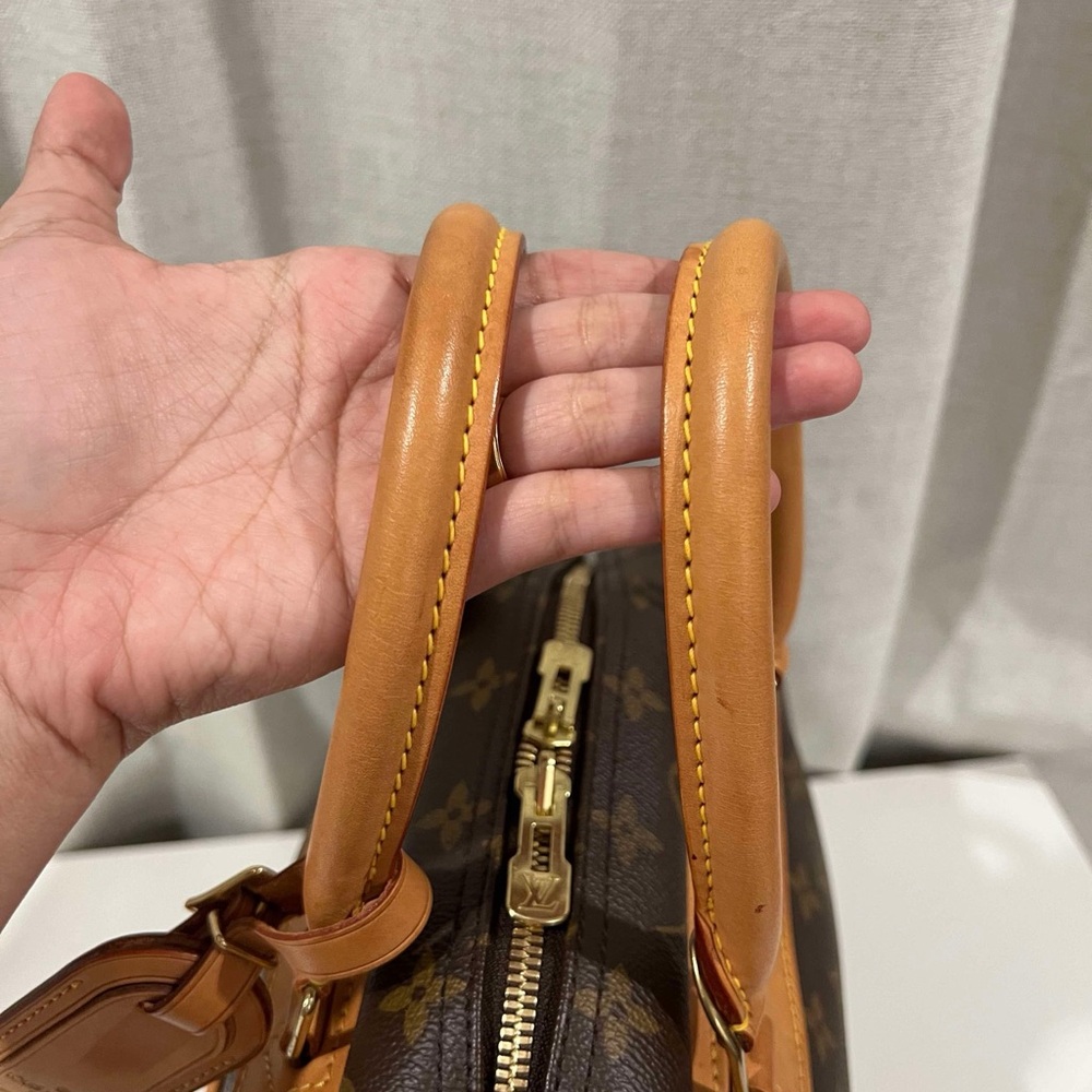 Louis Vuitton Deauville Bag Authentic Preloved Iconic Design Monogram Canvas - Picture 6 of 16